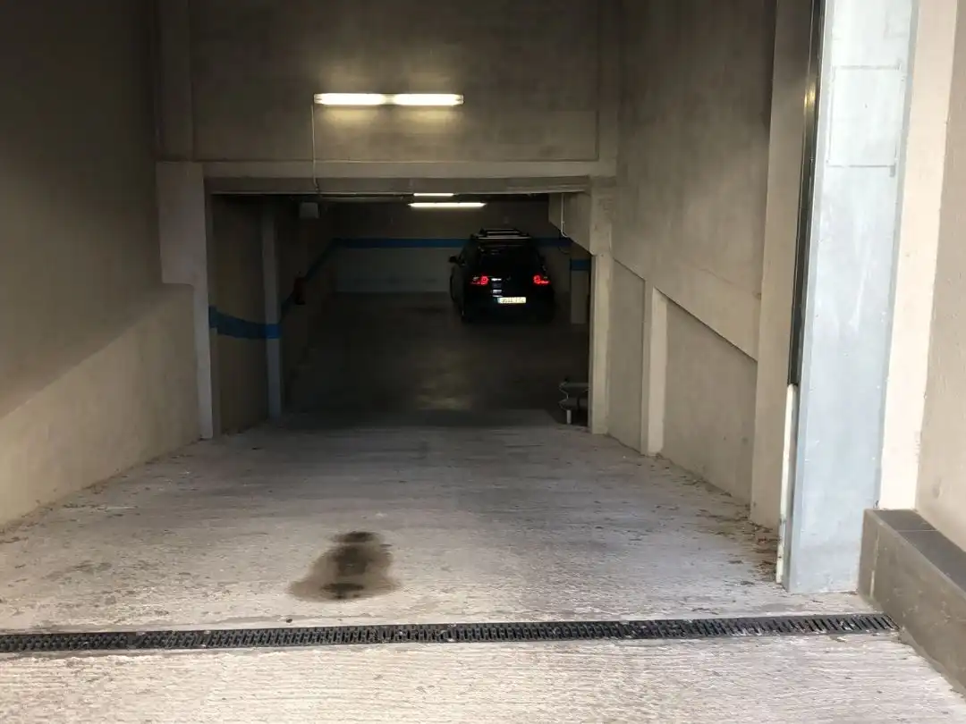 Einzelparkplatz zur Miete in Carrer de la Bòbila 8, imagen 4
