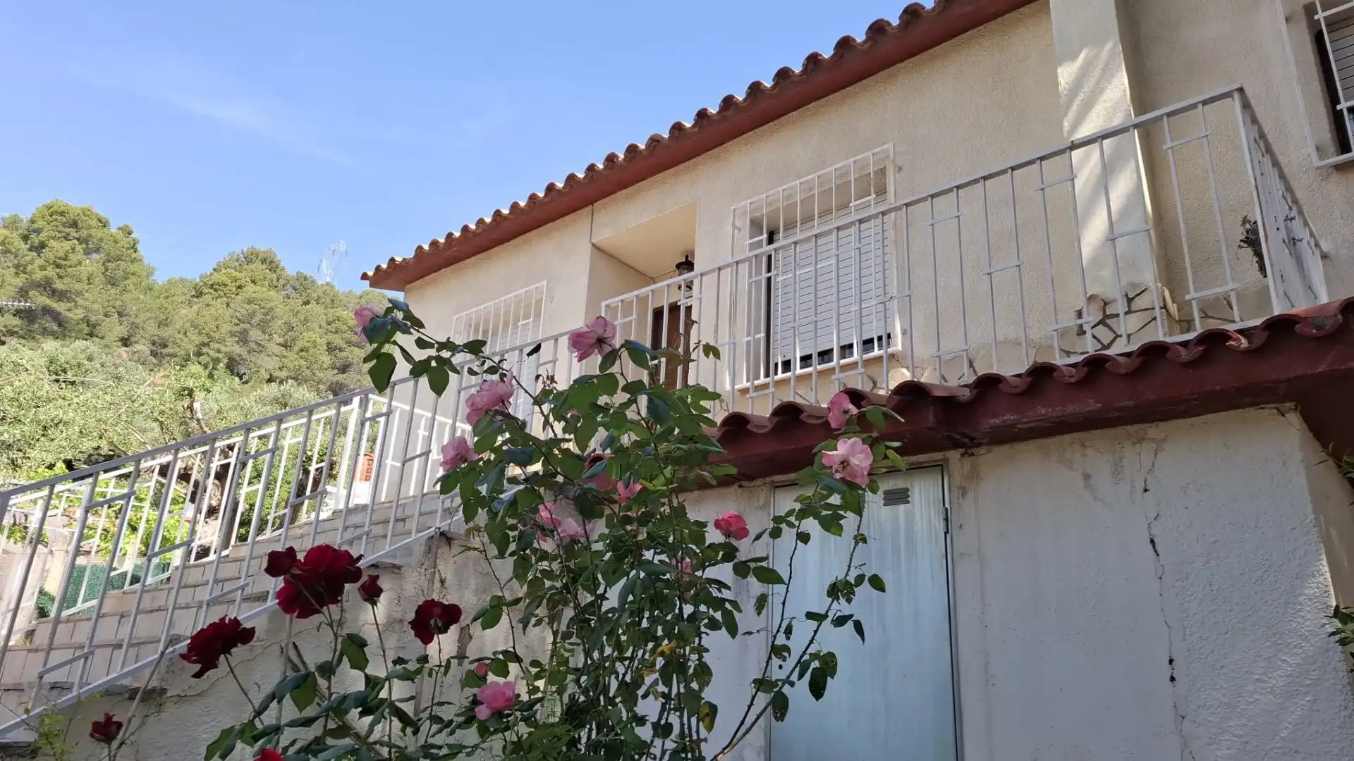Vista exterior de Casa o chalet en venta en Vallirana con Aire acondicionado, Jardín privado y Terraza