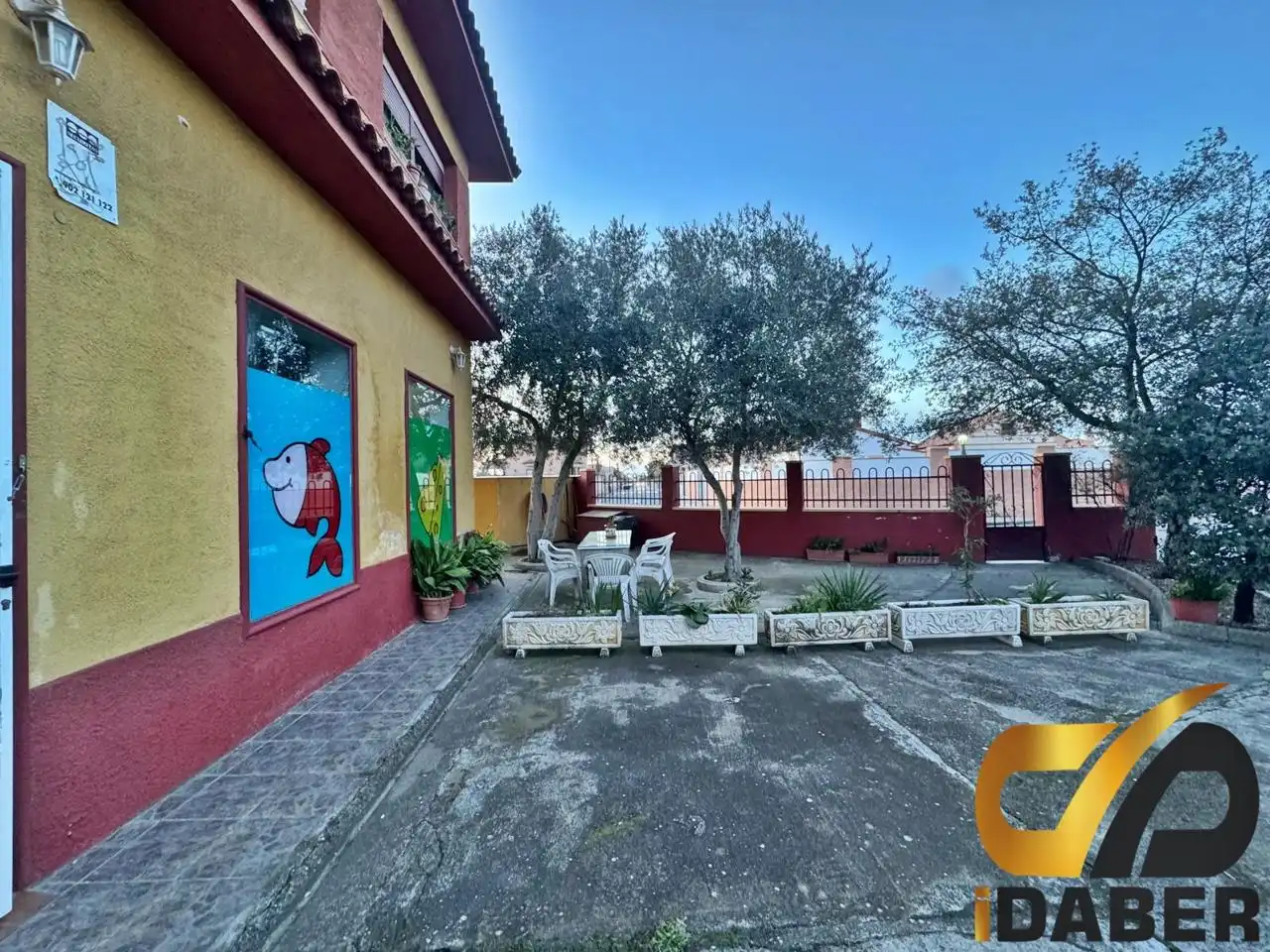 Edificio en venta en Carranque