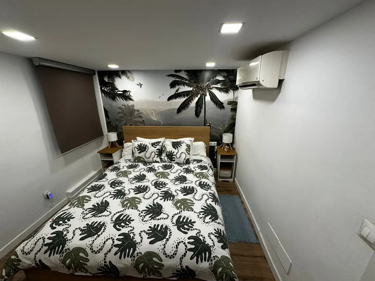 Habitación de Planta baja en venta en Barcelona con Calefacción y Terraza