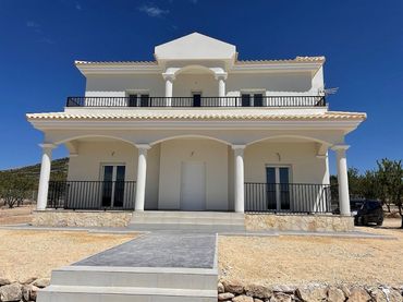 Villa à vendre à El Pinós / Pinoso