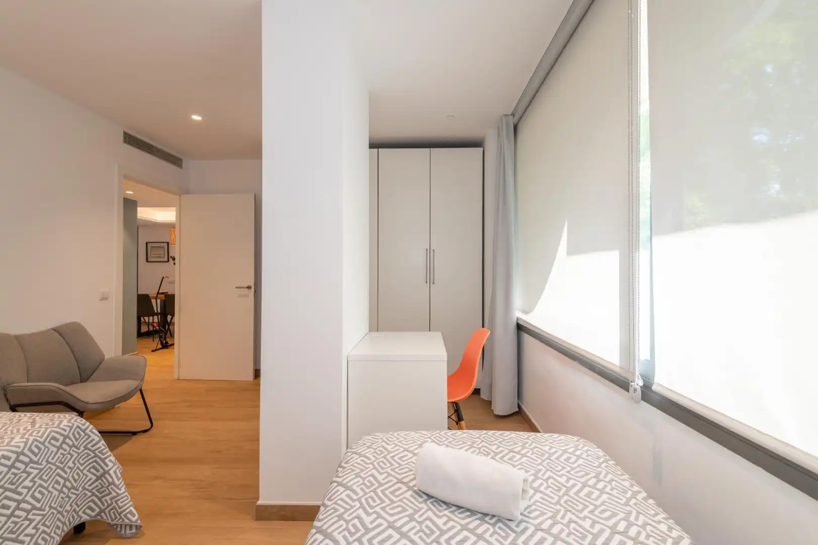 Bedroom of Flat for rent in Girona  with Air Conditioner, Heating and Furnished