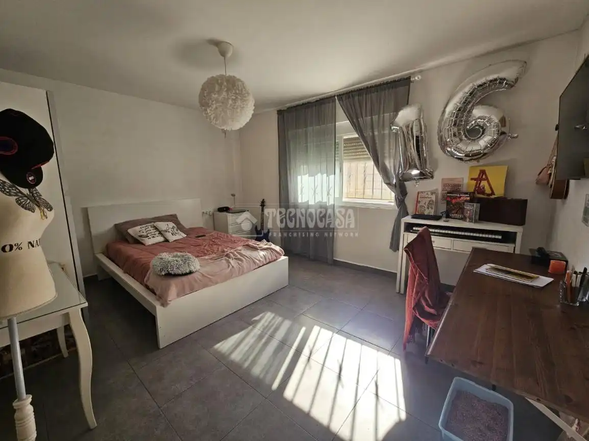 Dormitori de Casa o xalet en venda en Vegas del Genil amb Aire condicionat, Calefacció i Terrassa