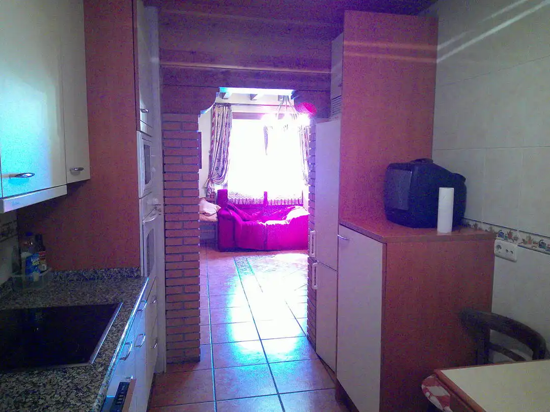 Cuina de Casa adosada en venda en Uztárroz / Uztarroze amb Calefacció i Moblat