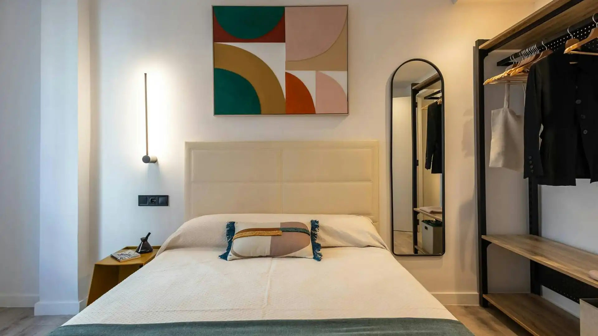 Habitación de Piso para compartir en  Valencia Capital con Aire acondicionado, Calefacción y Amueblado