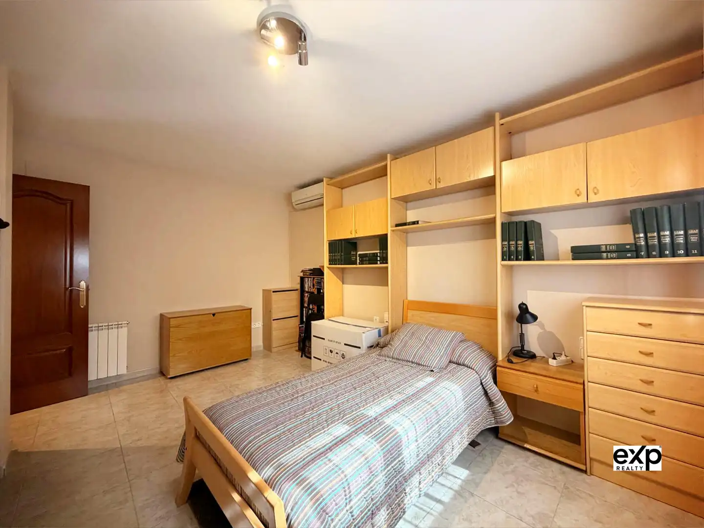 Habitación de Casa o chalet en venta en Mataró con Calefacción, Jardín privado y Terraza