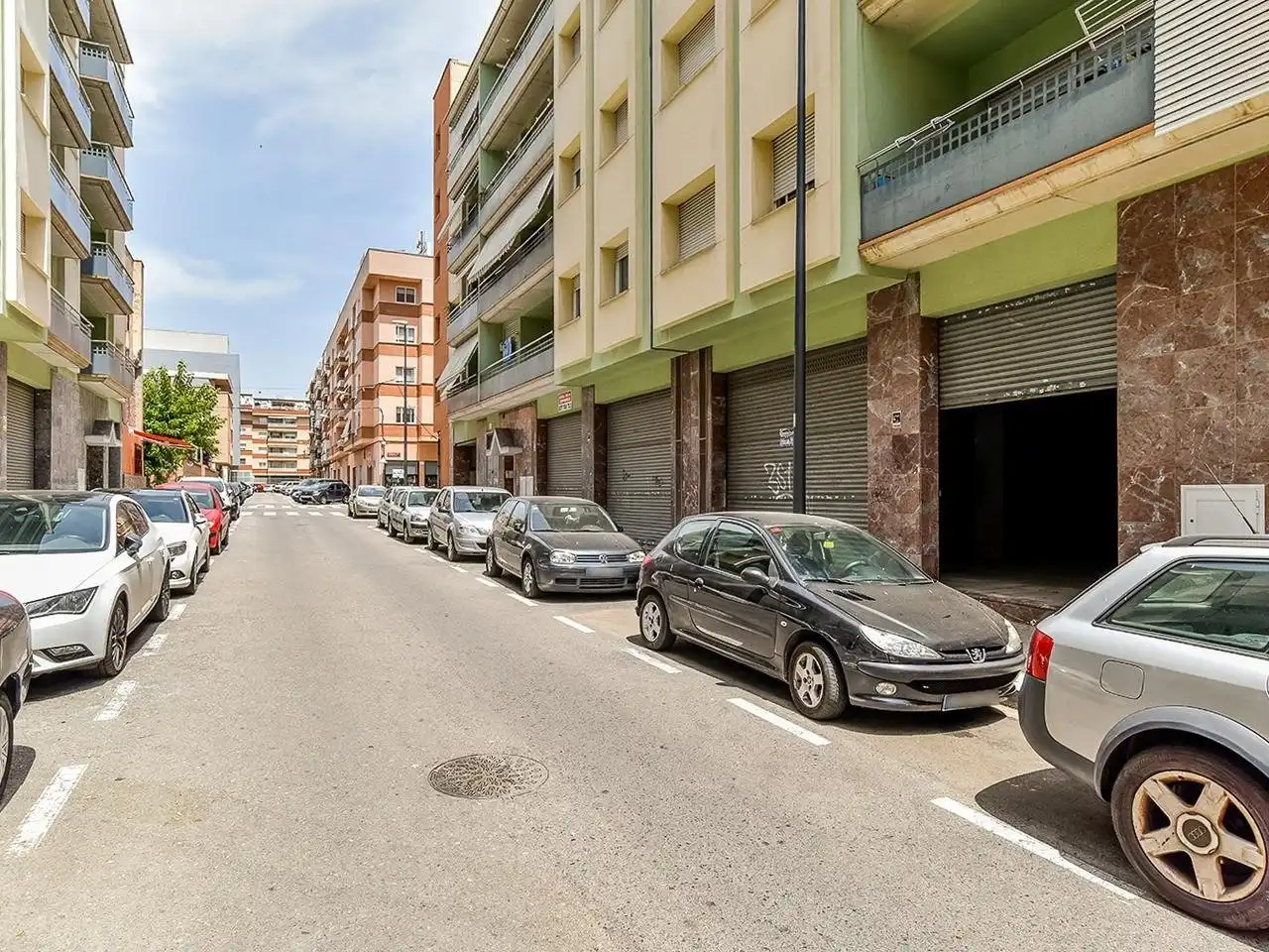 Exterior view of Commercial properties for sale in Reus
