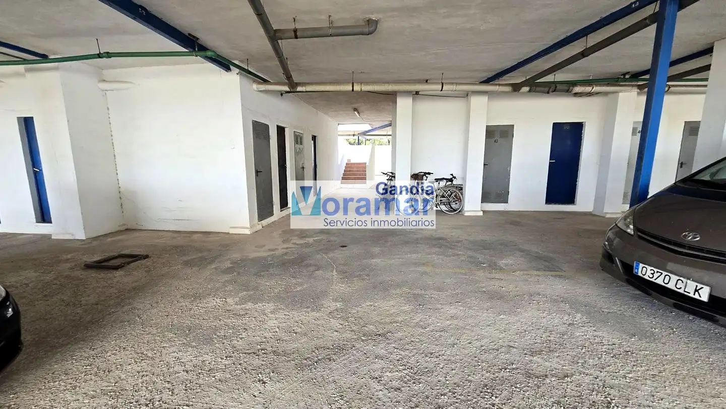 Apartament de lloguer en Gandia amb Terrassa, Moblat i Piscina comunitària