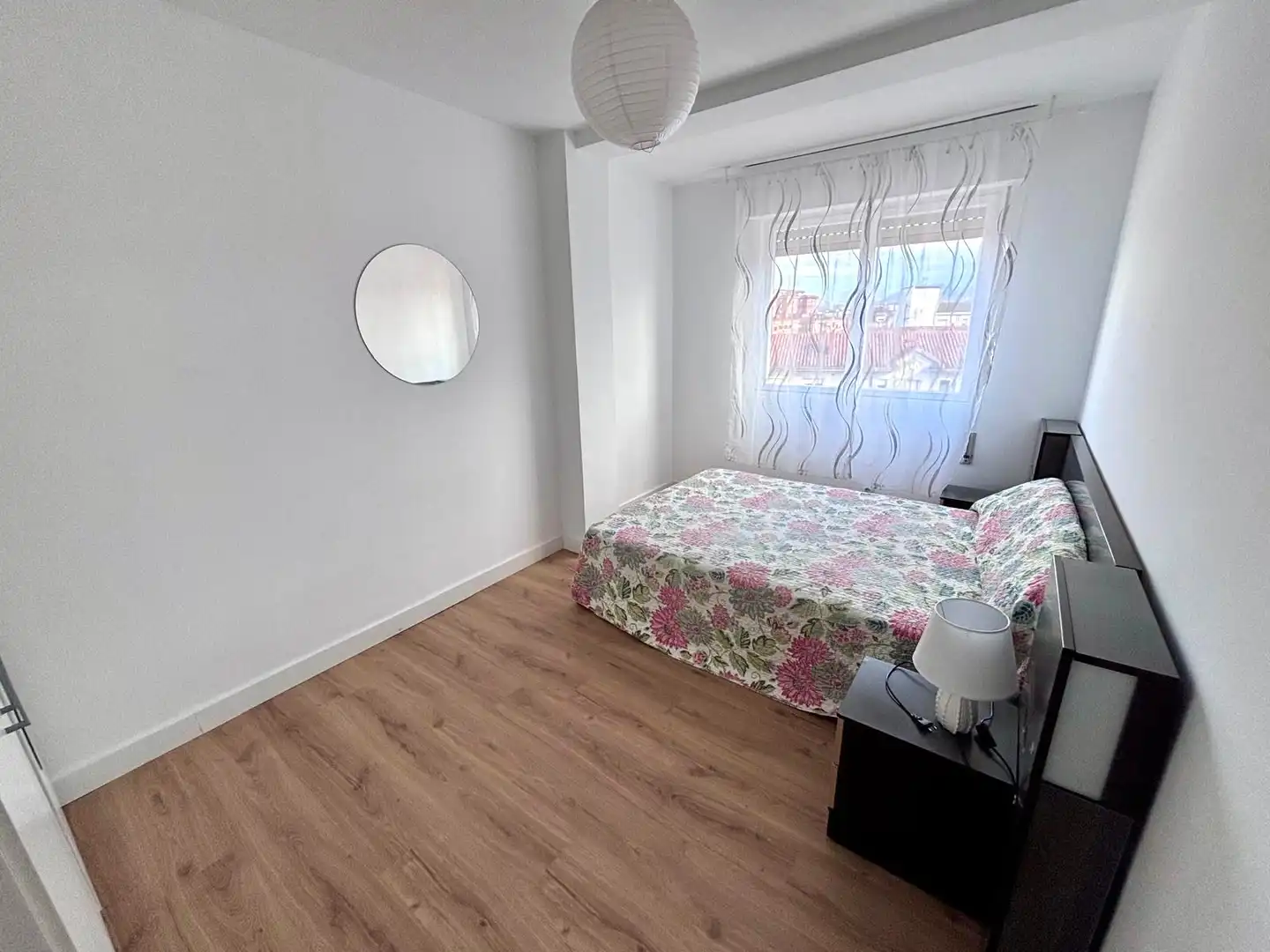 Habitación de Piso en venta en Gijón  con Calefacción, Parquet y Trastero