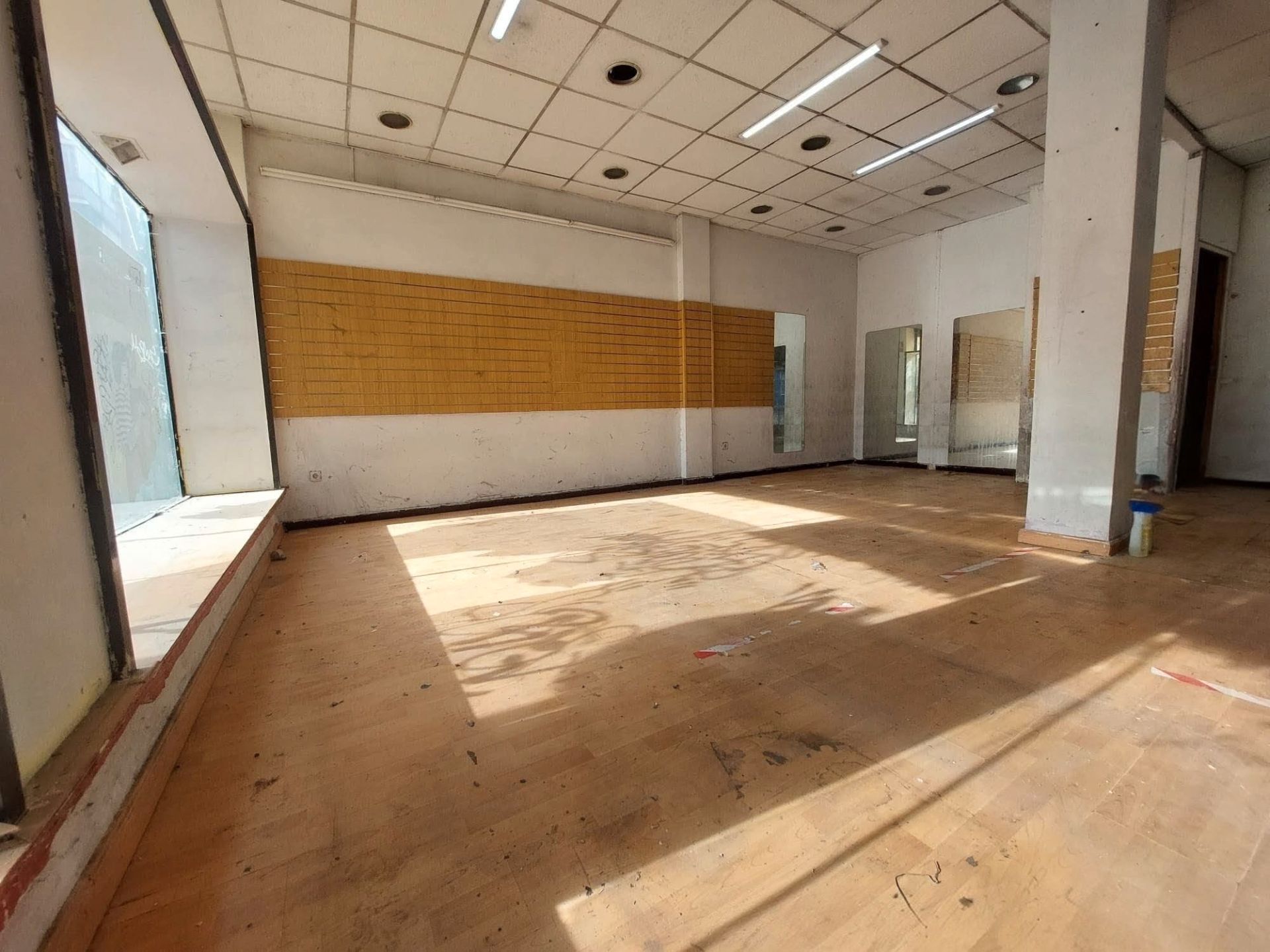 Local de alquiler en Calle Matadero, Casco Antiguo, Centro