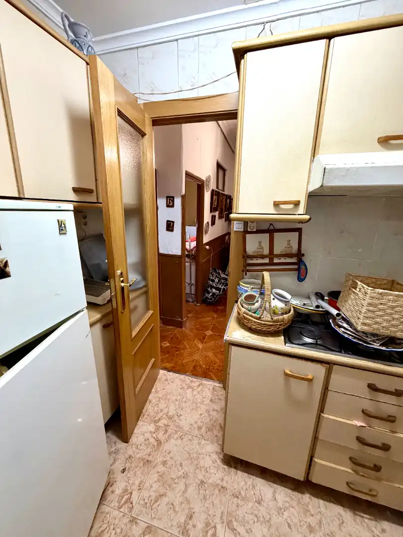 Kitchen of Flat for sale in Toledo  with Heating and Furnished