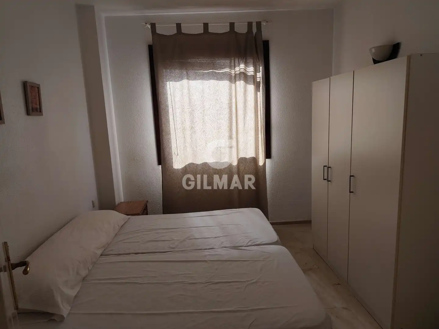Habitación de Apartamento de alquiler en Sevilla con Calefacción y Amueblado