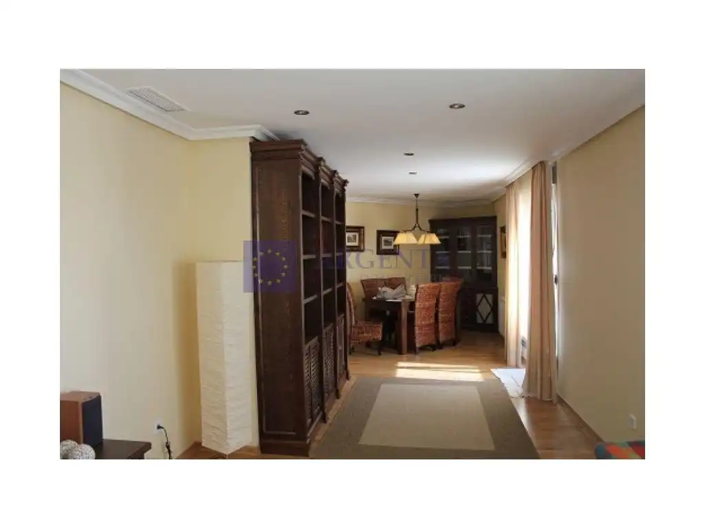 Duplex con ascensore in vendita a Centro, imagen 2