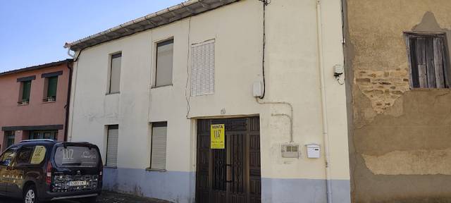 Casa-chalet en Venta en Destriana