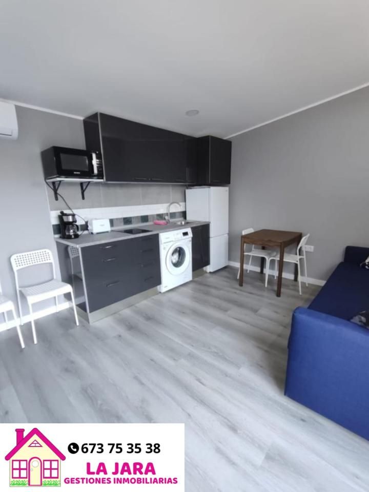 Cuina de Casa o xalet en venda en Sanlúcar de Barrameda amb Aire condicionat i Moblat
