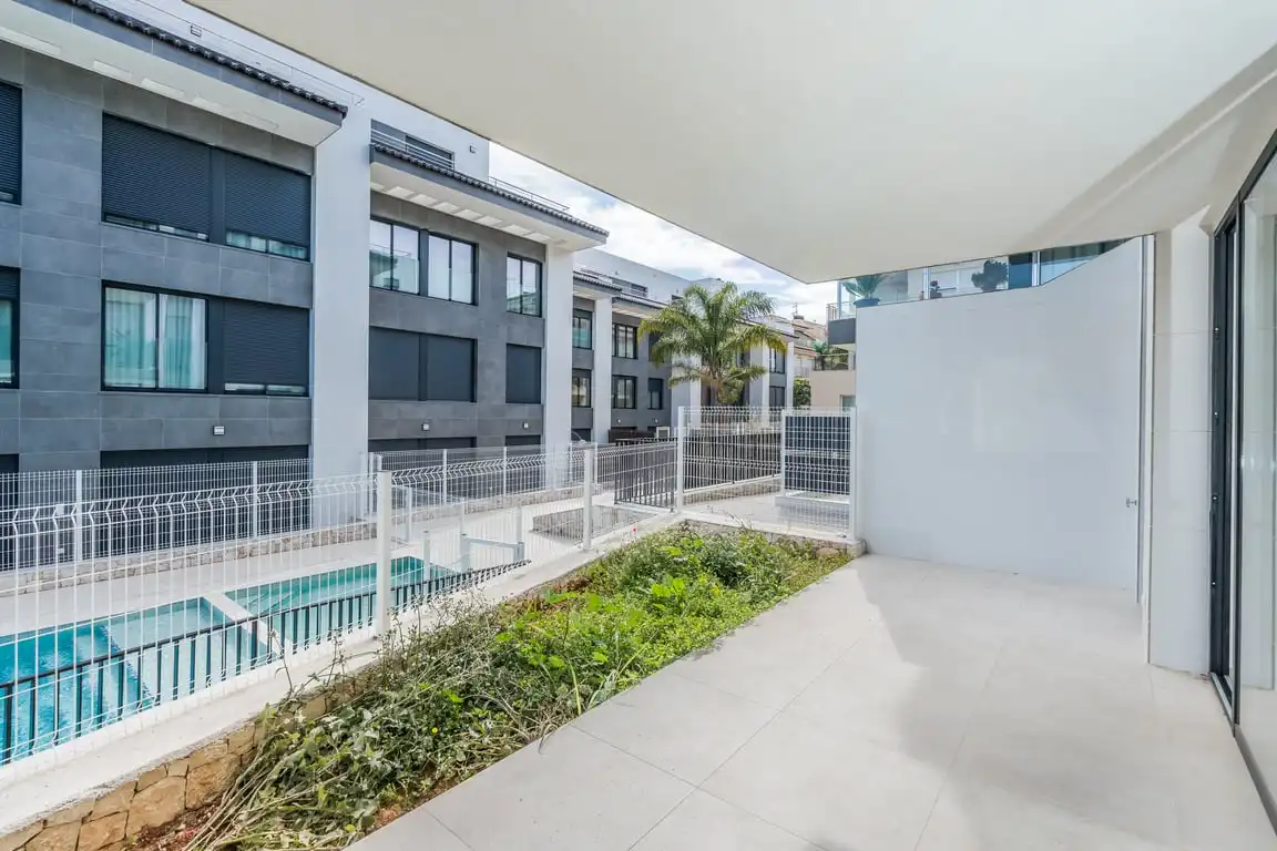 Terrasse von Wohnung zum Verkauf in Jávea / Xàbia mit Klimaanlage, Privatgarten und Abstellraum