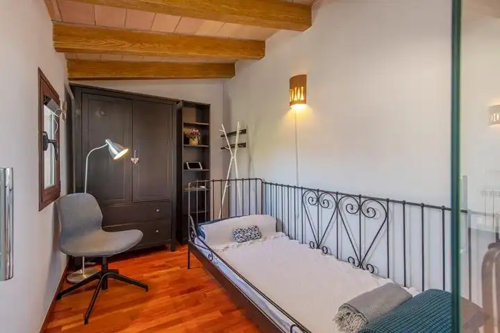 Dormitori de Finca rústica en venda en Felanitx amb Aire condicionat, Jardí privat i Terrassa