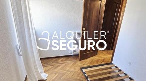 Foto 3 de Piso de alquiler en Uruguay, La Espinilla - Parque Blanco, Madrid