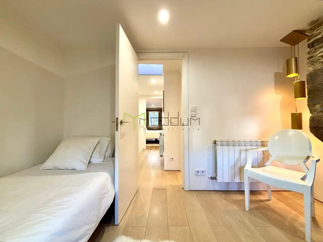 Habitación de Casa o chalet en venta en Santiago de Compostela  con Calefacción, Jardín privado y Amueblado