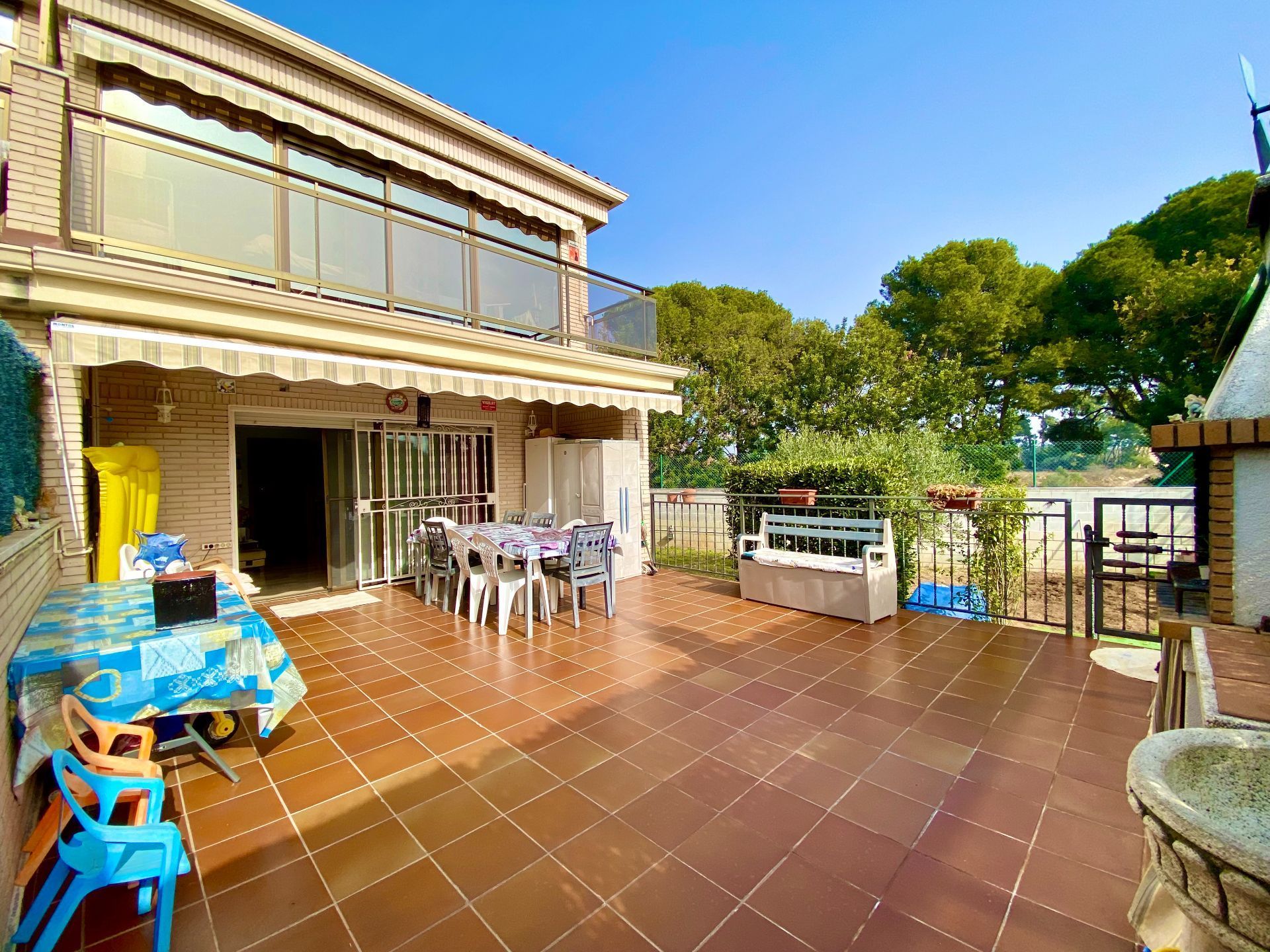 Terrassa de Casa adosada en venda en Cambrils amb Aire condicionat, Calefacció i Jardí privat