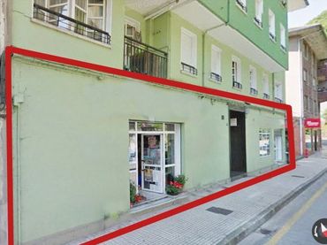 Locale commerciale in affitto a Valdés - Luarca