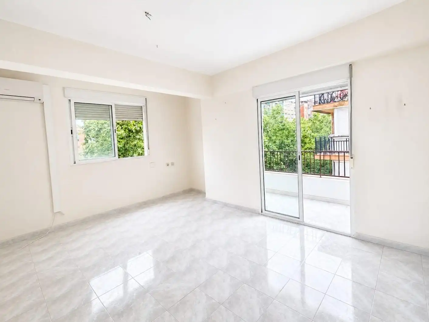 Flat with terrace for sale in Avenida DON BOSCO