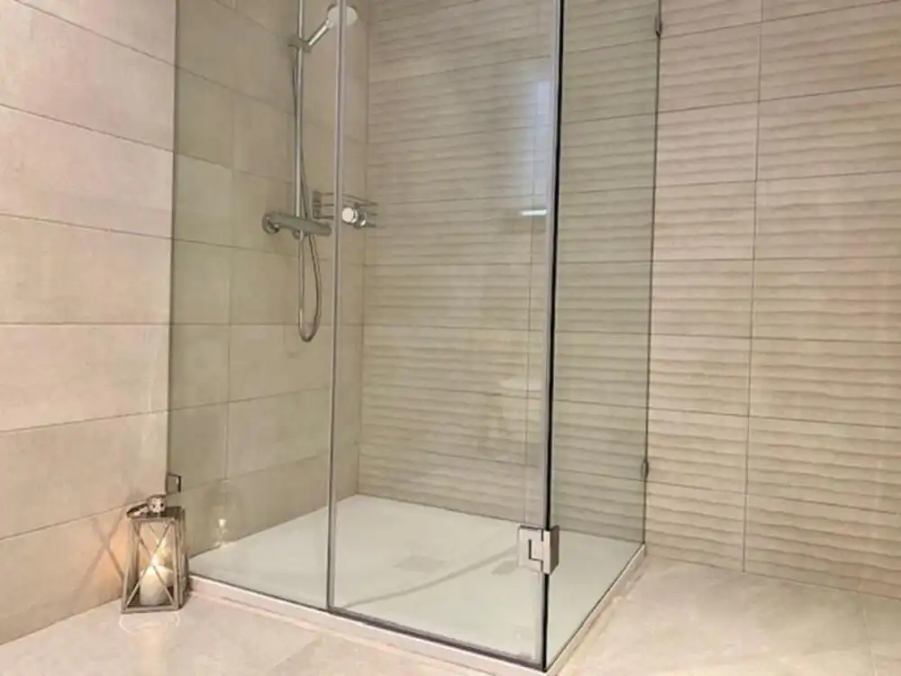 Bany de Casa o xalet de lloguer en Estepona amb Aire condicionat, Jardí privat i Terrassa