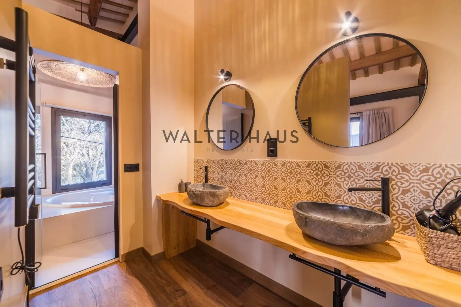 Baño de Finca rústica en venta en Santa Cristina d'Aro con Calefacción, Jardín privado y Parquet
