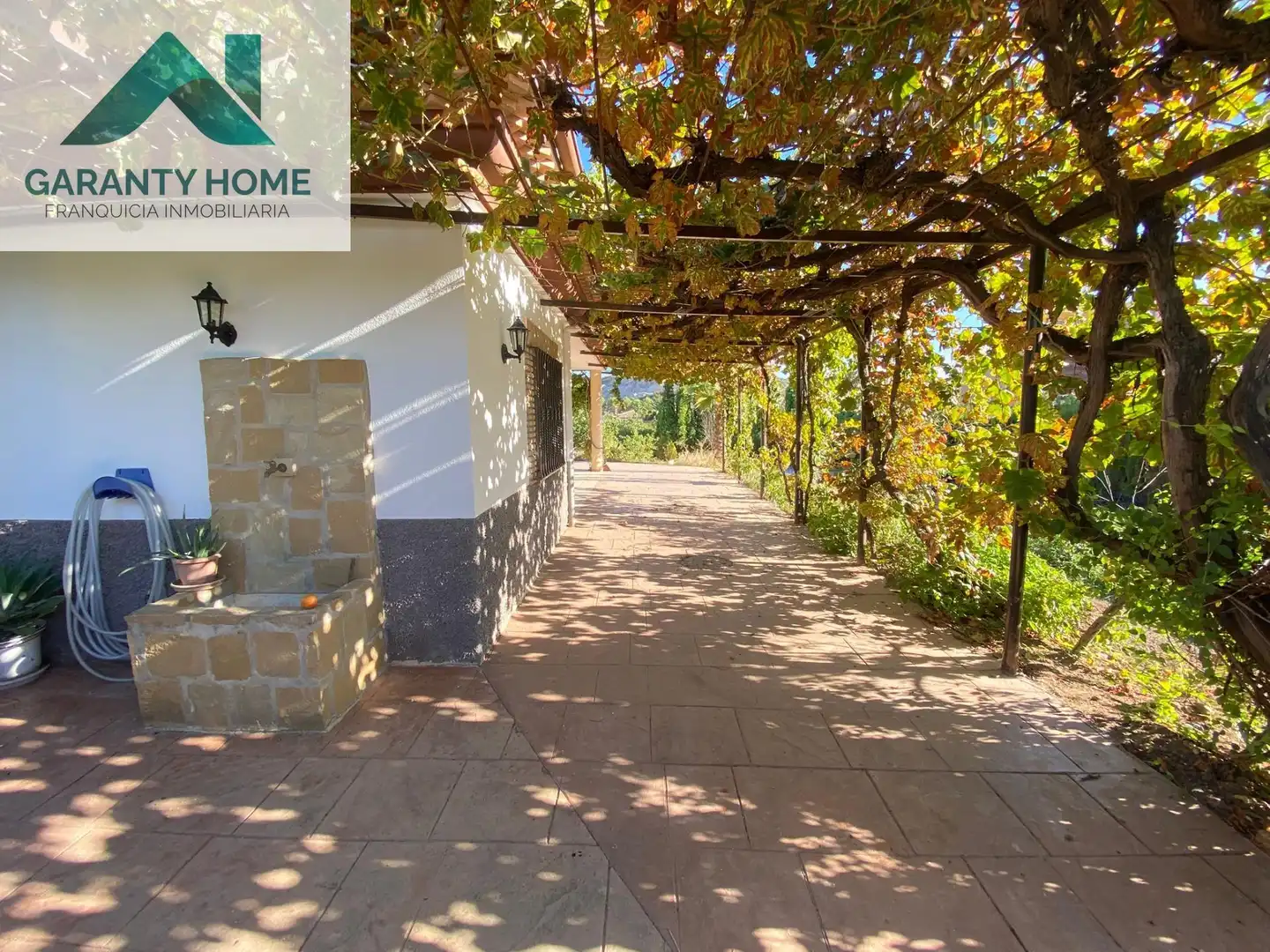 Vista exterior de Casa o chalet en venta en Fuensanta de Martos con Jardín privado, Trastero y Piscina