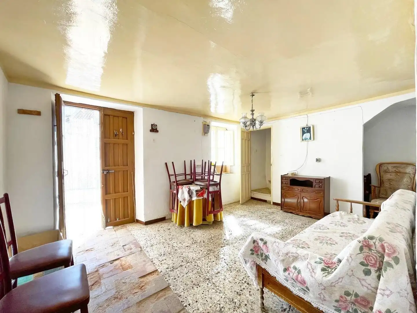 Sala de estar de Casa o chalet en venta en Periana con Terraza, Trastero y Amueblado