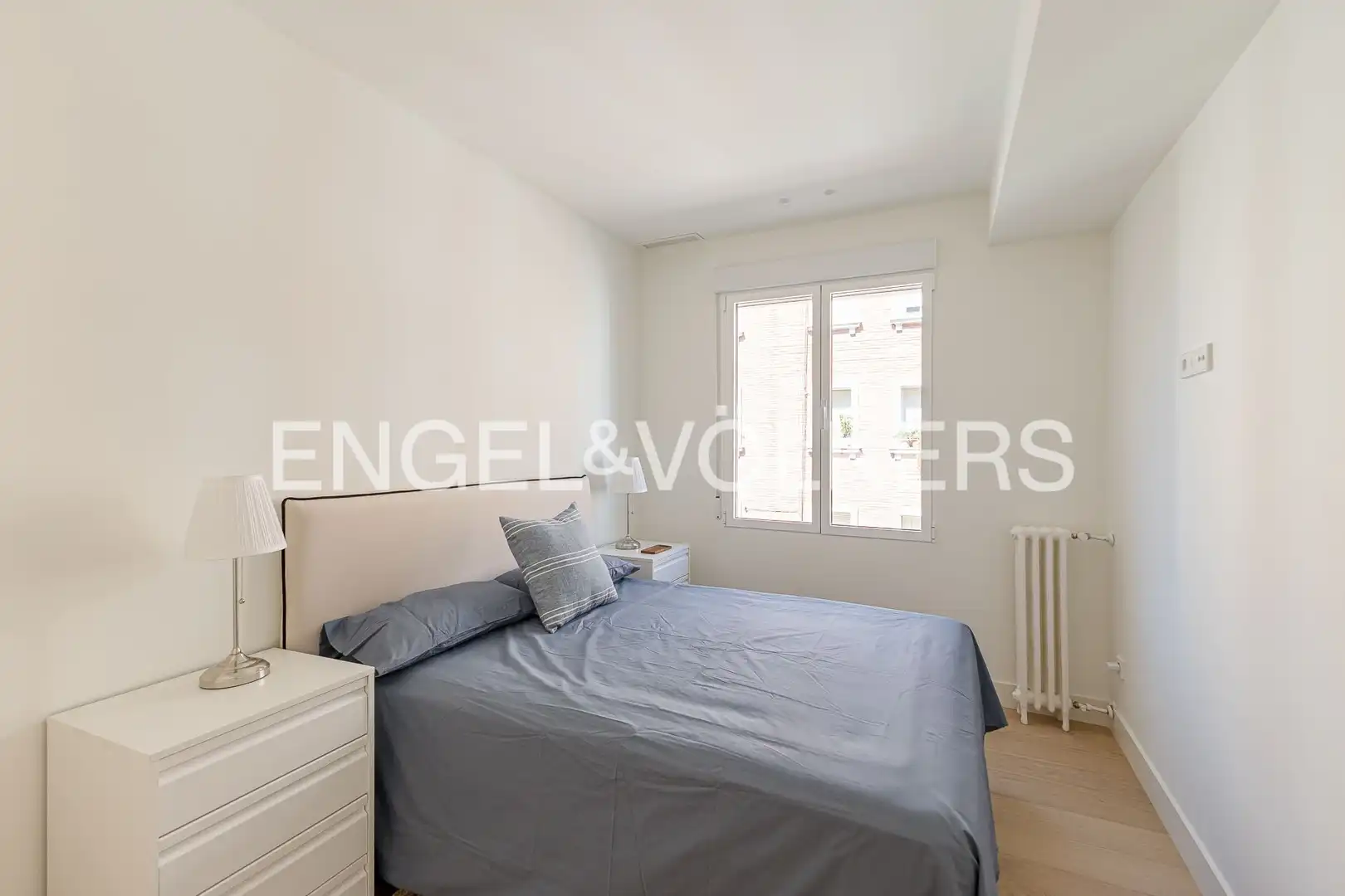 Schlafzimmer von Wohnung zur Miete in Madrid mit Klimaanlage, Heizung und Terrasse