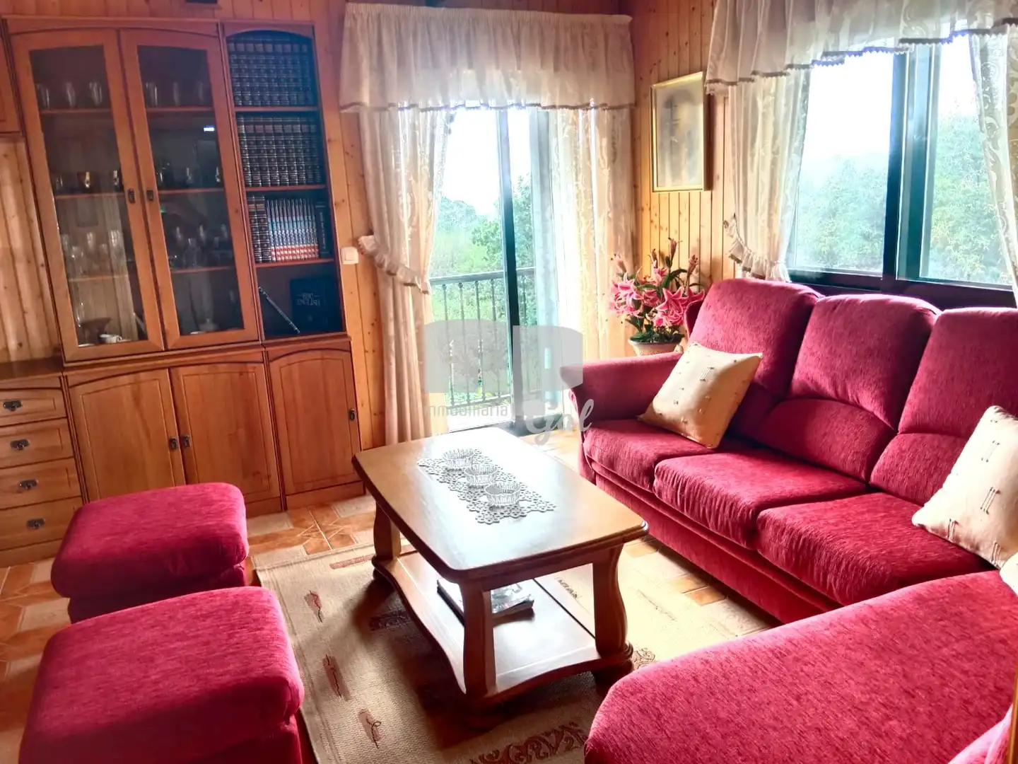 Sala de estar de Casa o chalet en venta en Redondela con Calefacción, Jardín privado y Trastero