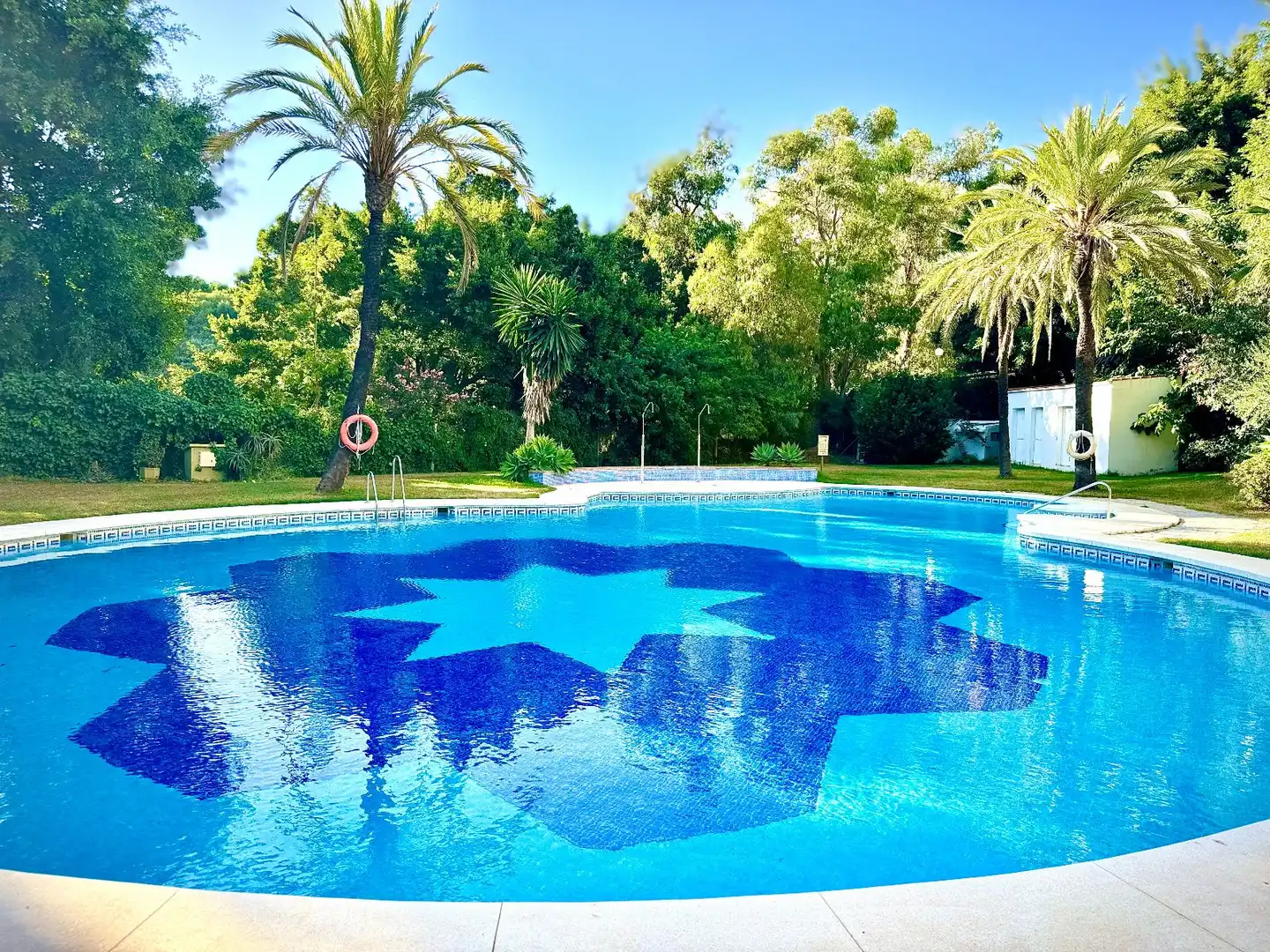 Piscina de Ático en venta en Benalmádena con Aire acondicionado, Calefacción y Terraza