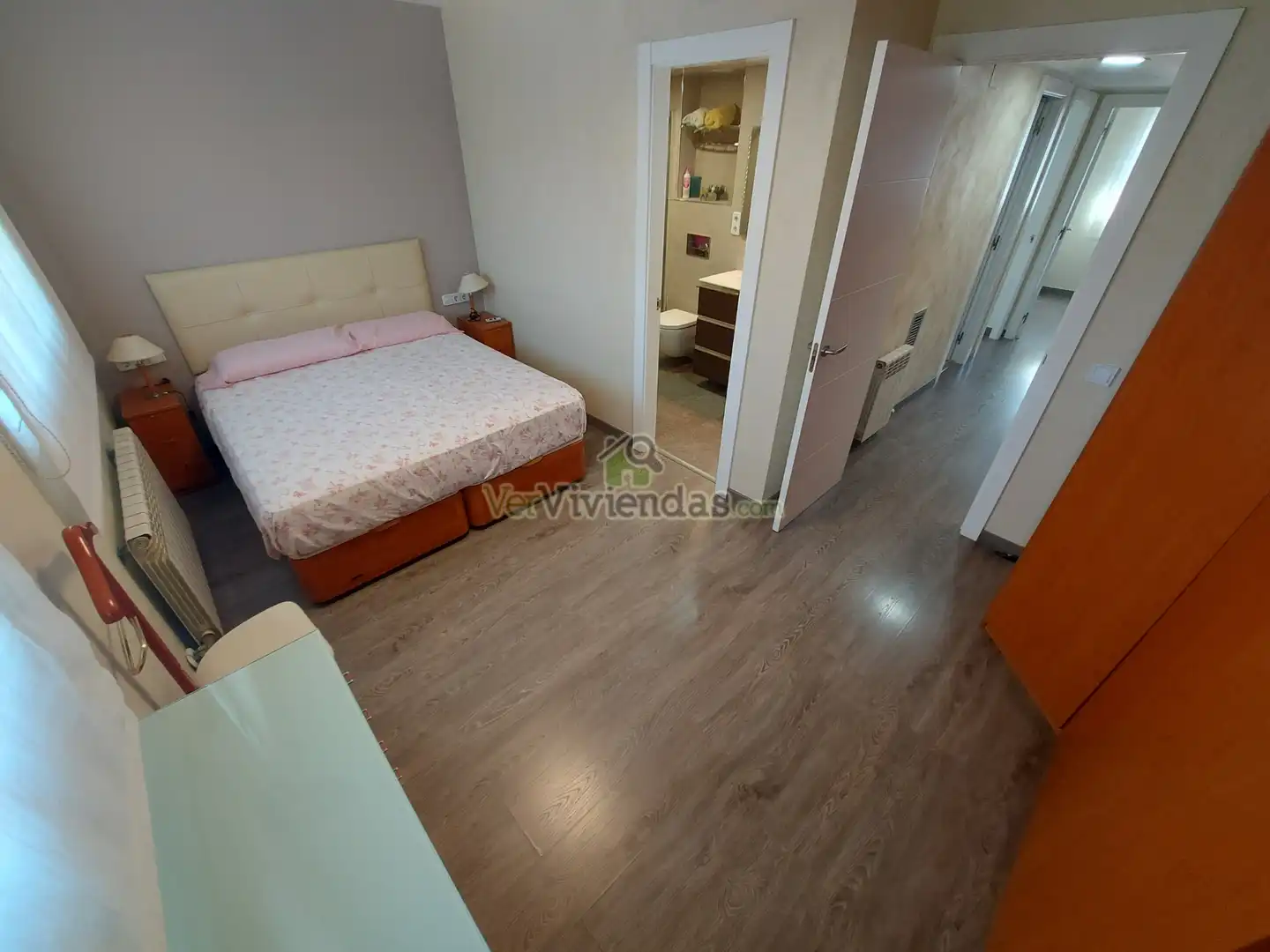 Habitación de Casa adosada en venta en Martorell con Aire acondicionado, Calefacción y Jardín privado