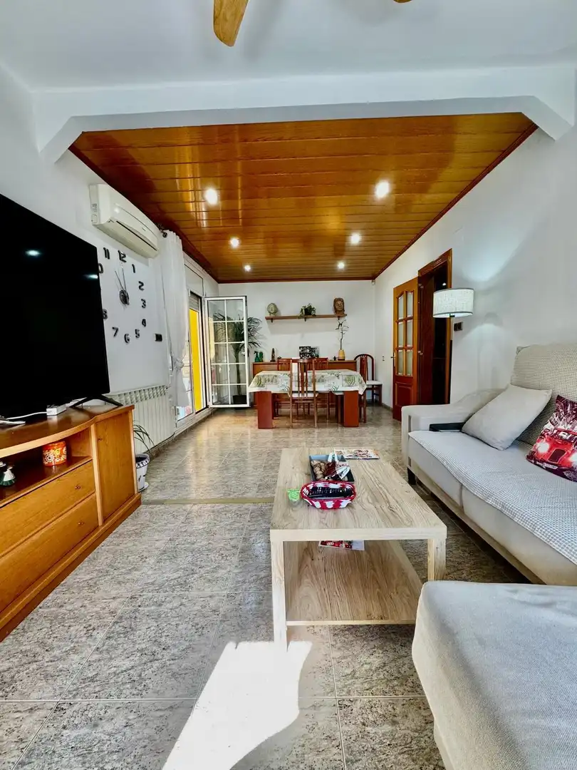 Flat with terrace for sale in Vilanova del Camí