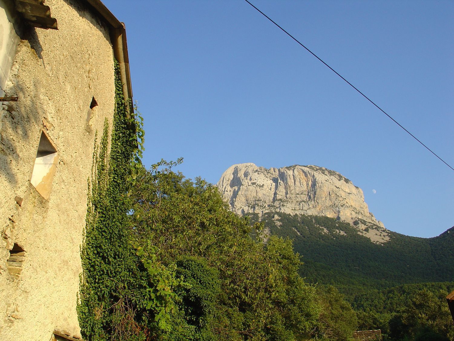 Exterior view of House or chalet for sale in El Pueyo de Araguás  with Private garden and Storage room