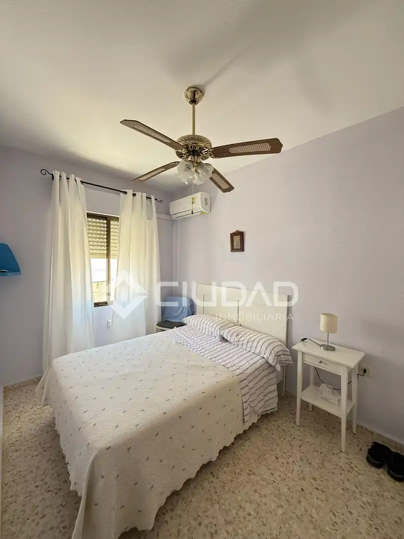 Dormitori de Casa o xalet en venda en Chipiona amb Aire condicionat i Terrassa