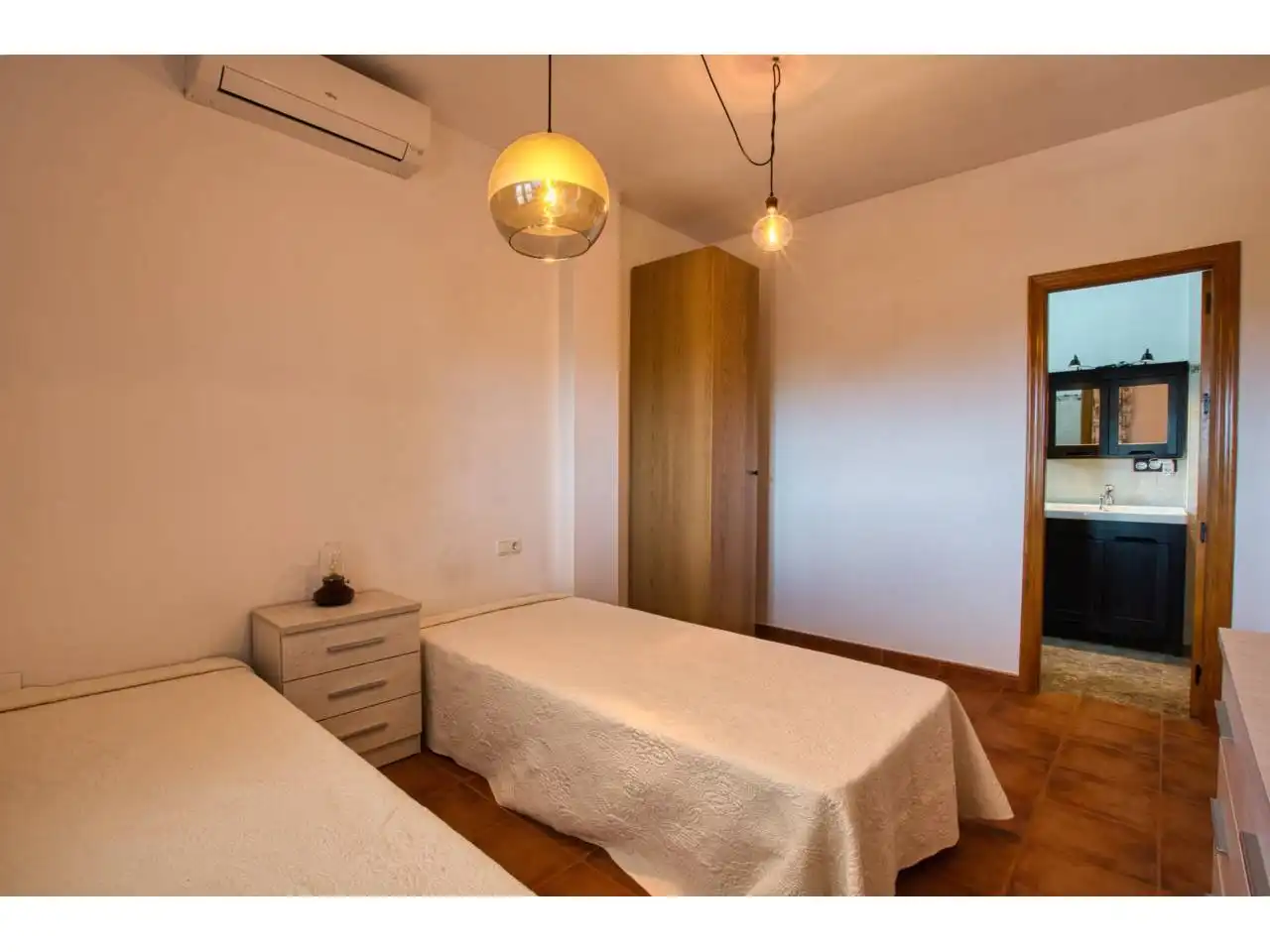 Dormitori de Casa o xalet en venda en Periana amb Terrassa i Piscina
