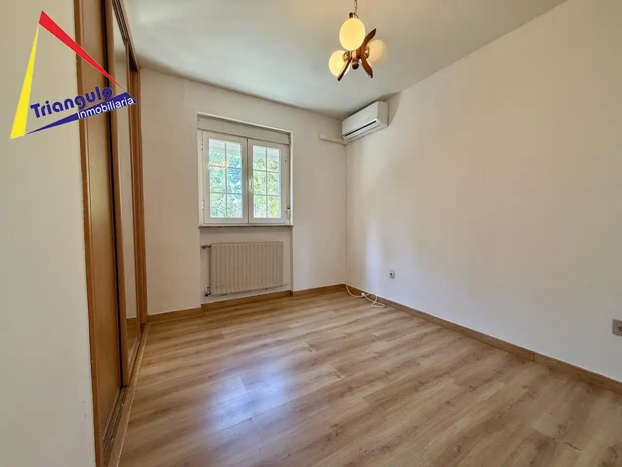 Habitación de Casa o chalet en venta en Marugán con Aire acondicionado, Calefacción y Jardín privado