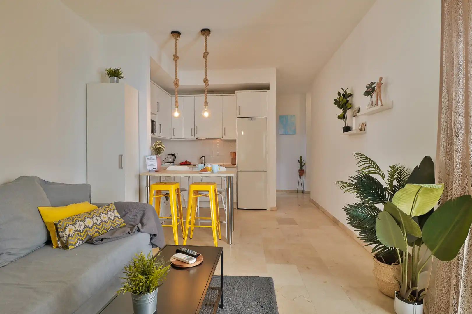 Vista exterior de Apartament per a compartir en Málaga amb Aire condicionat, Calefacció i Moblat