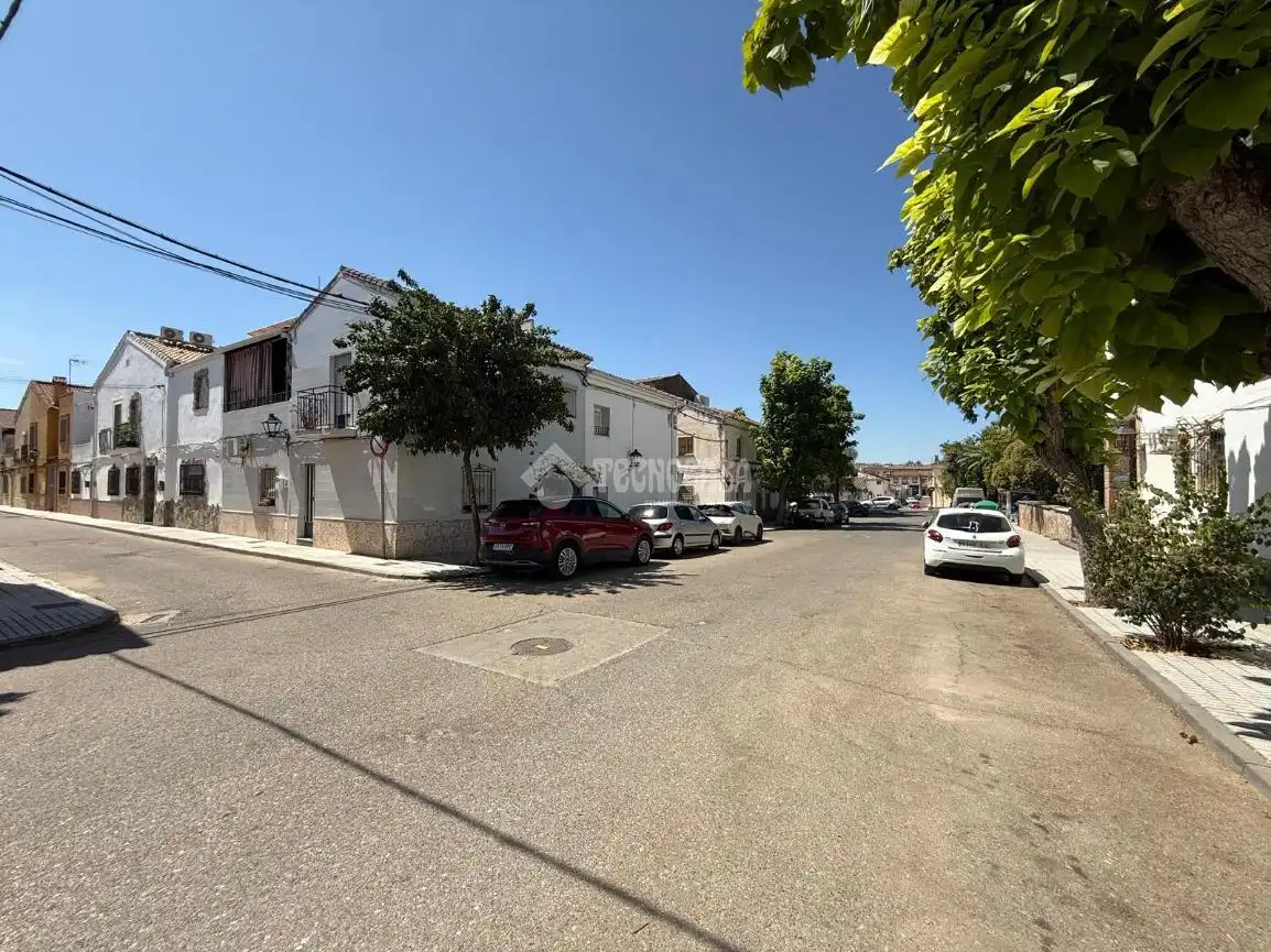 Vista exterior de Casa adosada en venda en Campillo de Arenas