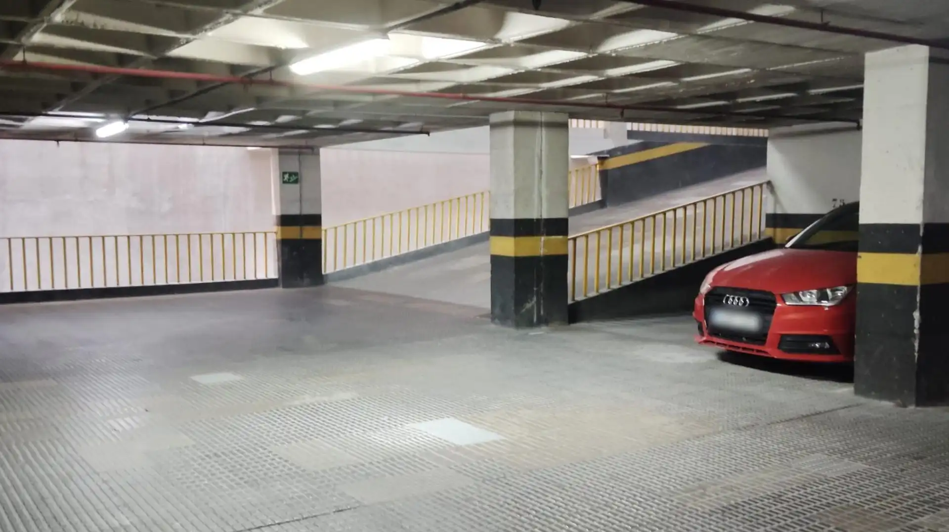 Garage zur Miete in CALLE ALMOGAVERS, 74, El Parc i la Llacuna del Poblenou