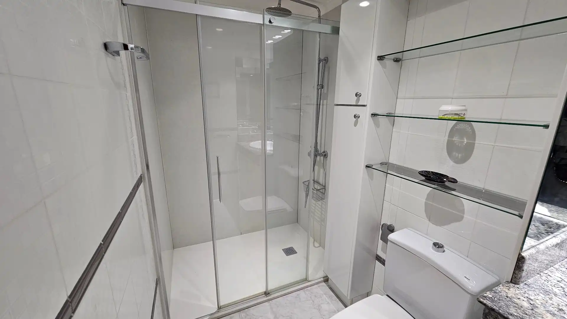 Baño de Piso en venta en Vitoria - Gasteiz con Calefacción, Amueblado y Horno