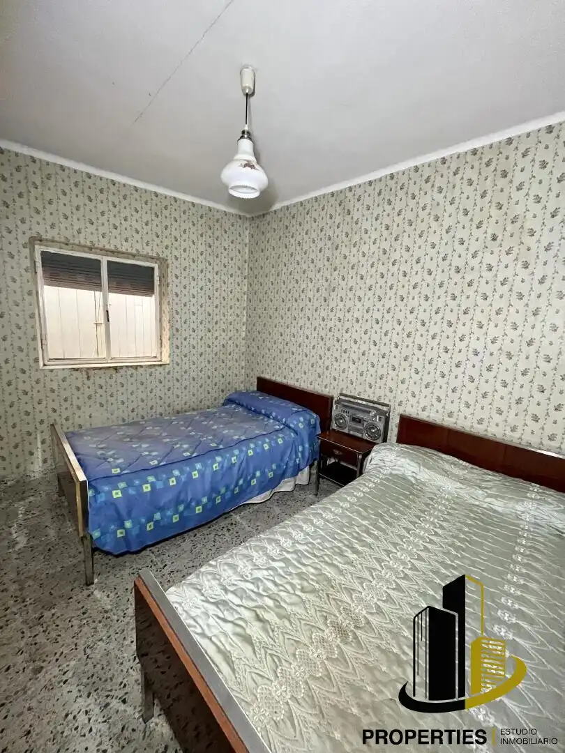Habitación de Casa o chalet en venta en Ledrada