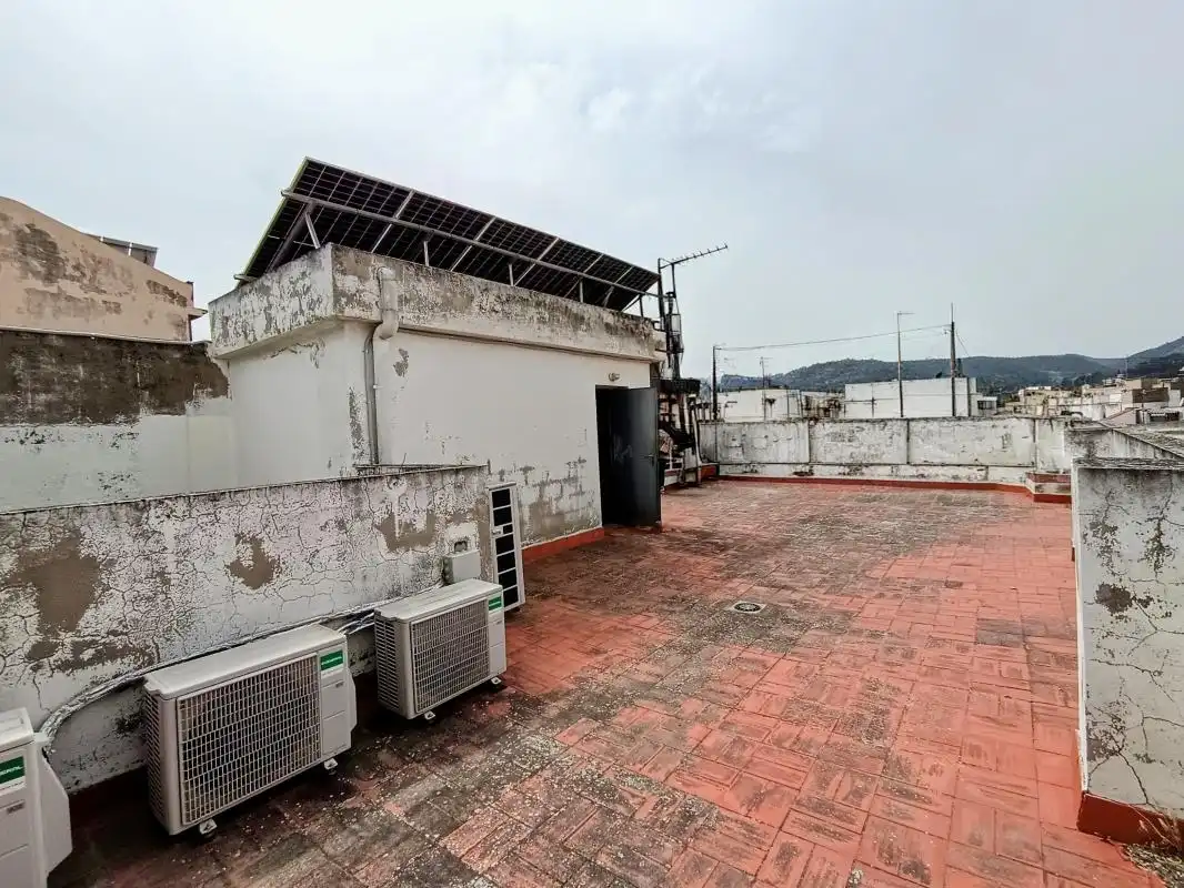 Vista exterior de Casa adosada en venda en Oliva amb Calefacció, Terrassa i Balcó