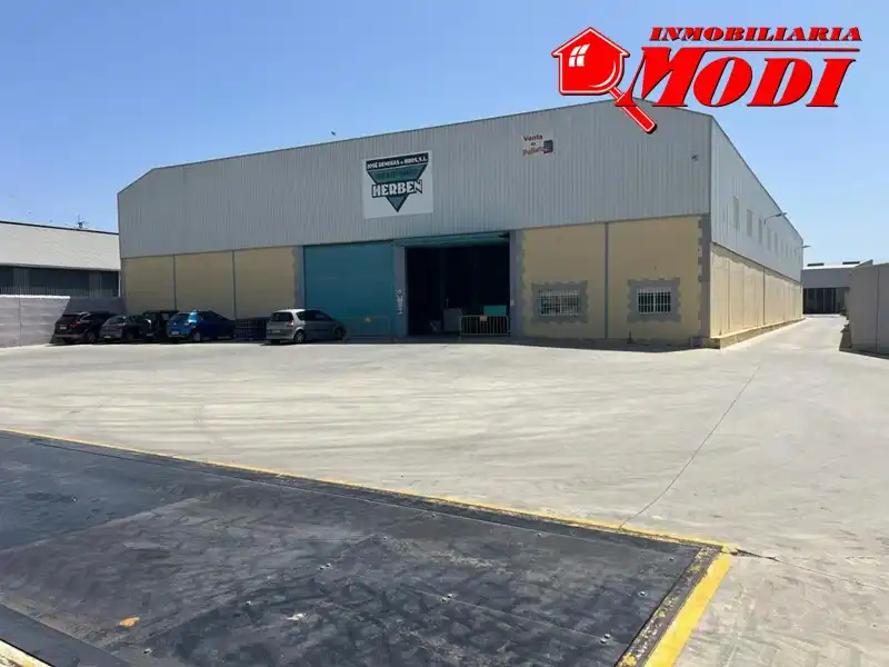 Nau industrial en venda a Santa Fe