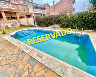 Swimming pool of House or chalet for sale in Alcalá de Henares  with Air Conditioner, Heating and Private garden