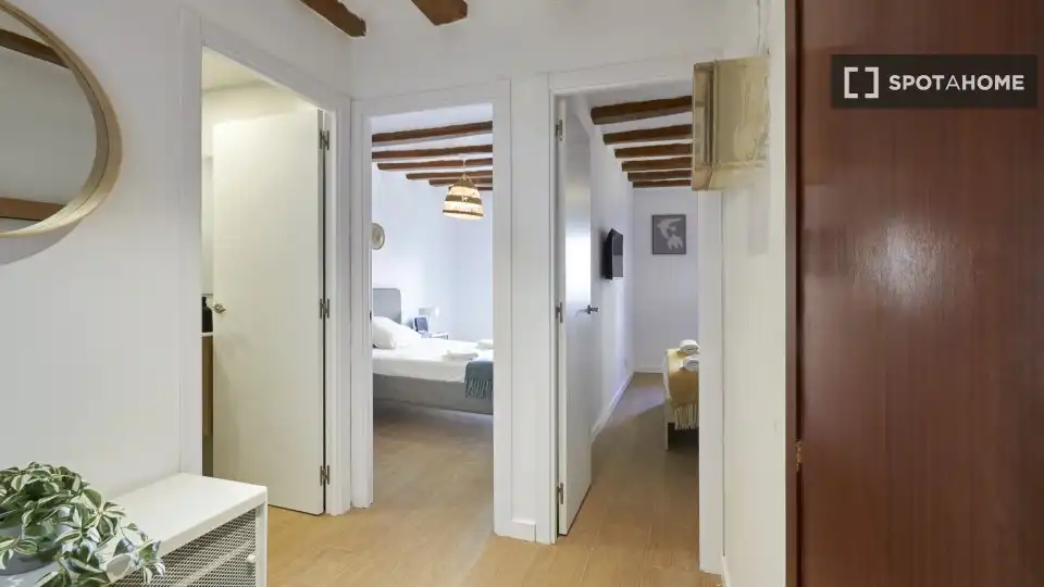 Flat with terrace to rent in Ciutat Vella, imagen 9