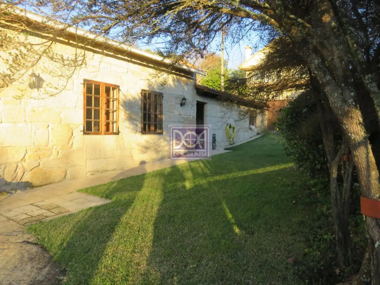 Casa con jardín en venta en Mondariz, imagen 2