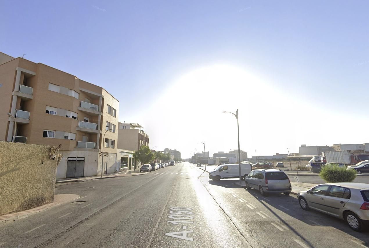 Vista exterior de Pis en venda en Roquetas de Mar